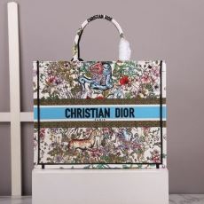 Christian Dior Shopping Bags